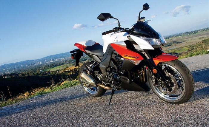 Motocykl Kawasaki Z1000 - rychlostní a sportovní design v jednom modelu