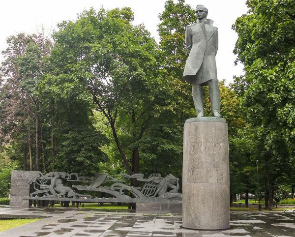 Památník Lermontova v Moskvě