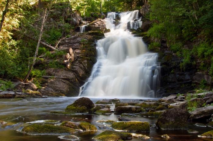 Vodopády v Karelii - krása přírody v Rusku